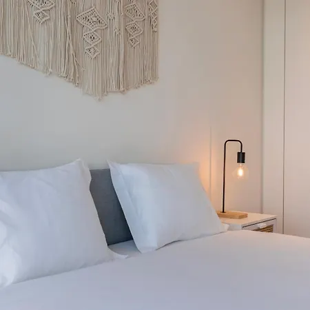 Apartament River View 1bdr By Lovelystay *